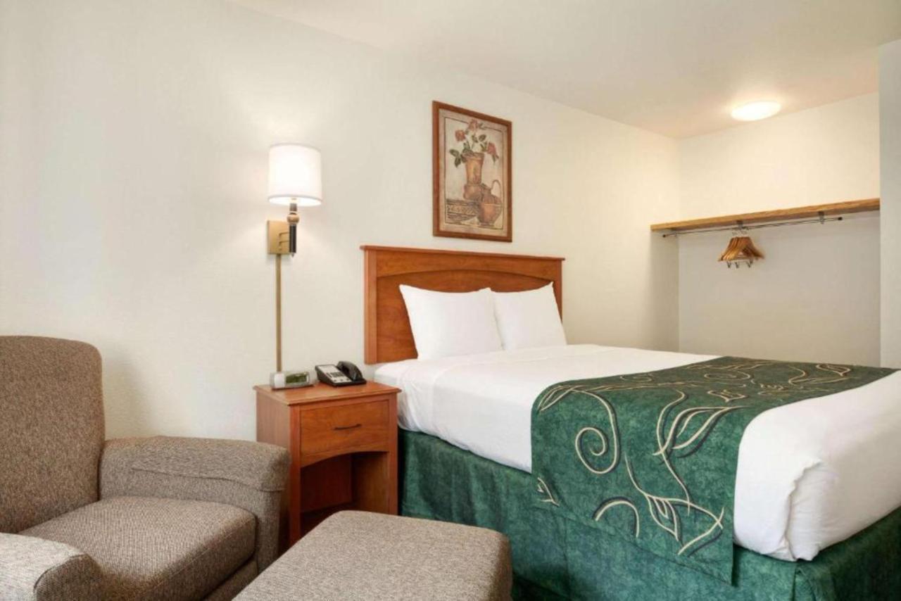 Hotel Travelodge By Wyndham Dunsmuir