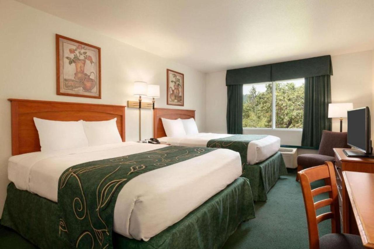 Travelodge By Wyndham Hotel Dunsmuir