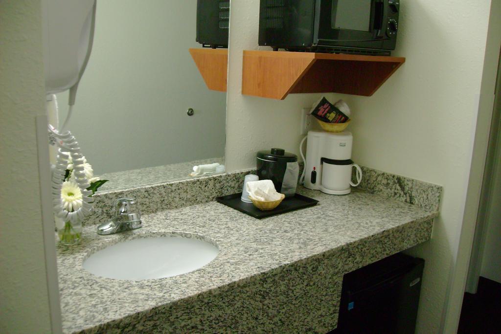 Travelodge By Wyndham 2*